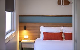 Nightcap At Ocean Beach Hotel